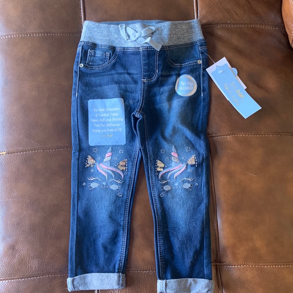 NWT - TODDLER GIRLS JEANS - 4T - SEQUIN CAT